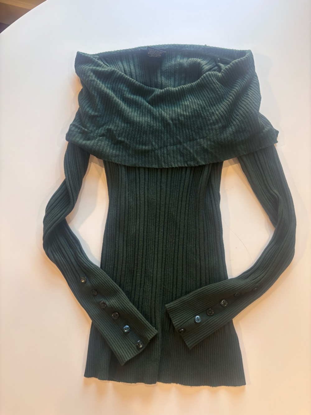 Ribbed Off-Shoulder Sweater in Dark Green
